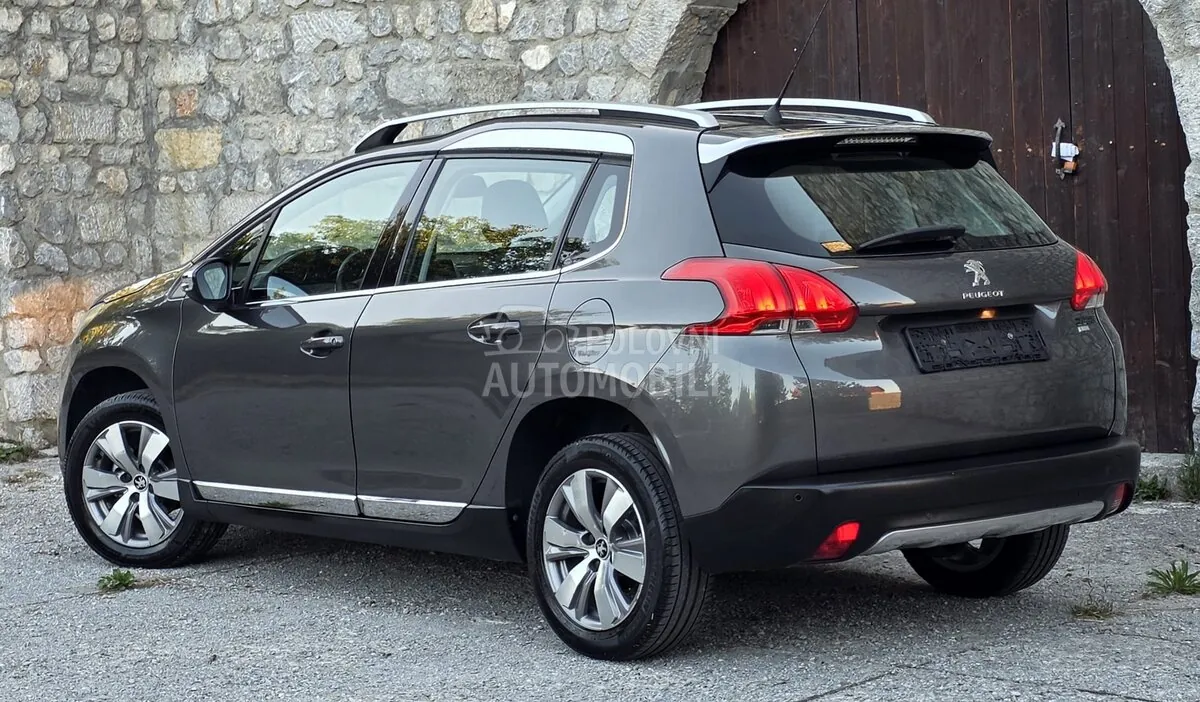Peugeot 2008 2015 photo 5