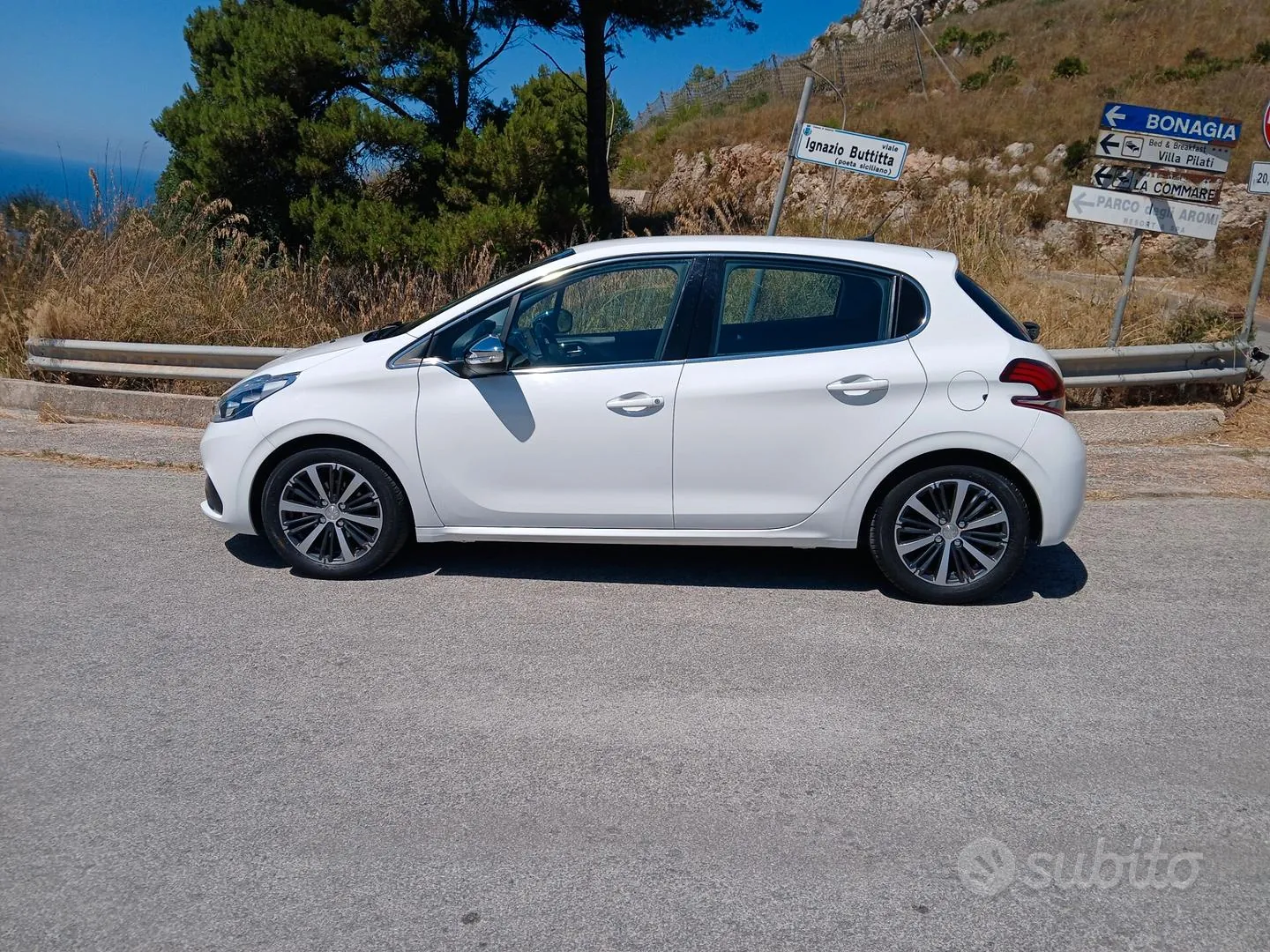 Peugeot 208 2017 photo 4