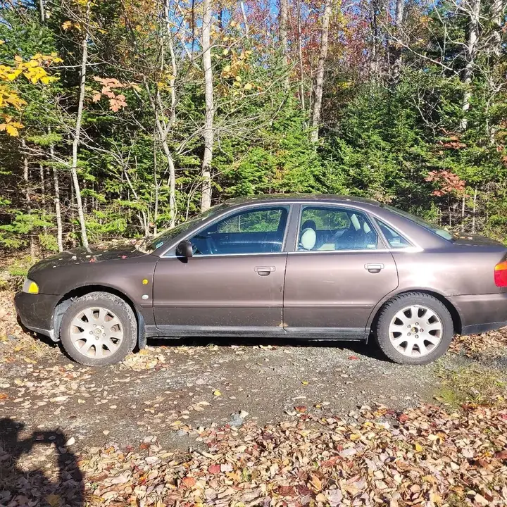 Audi A4 1997 photo 3