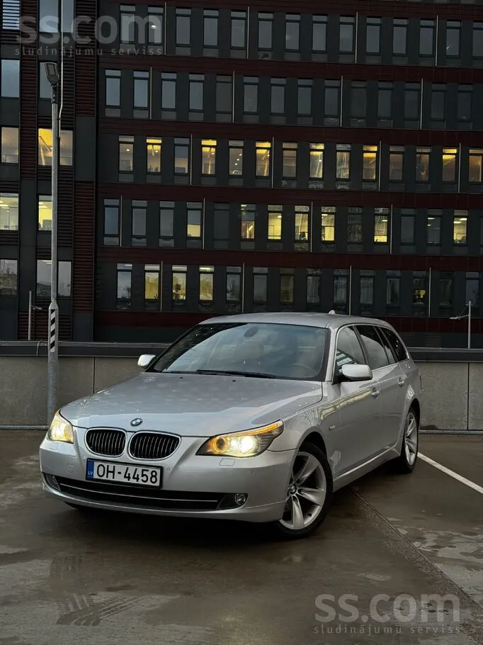 BMW 530 2010 photo 3