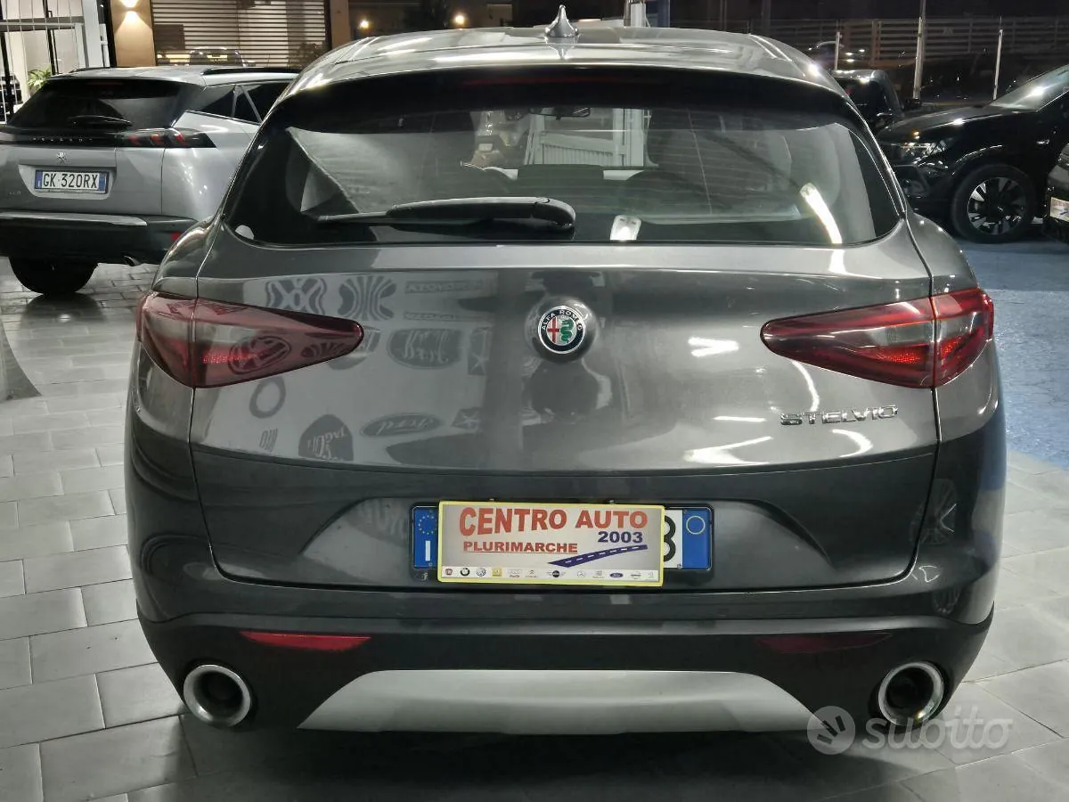 Alfa Romeo Stelvio 2018 photo 4