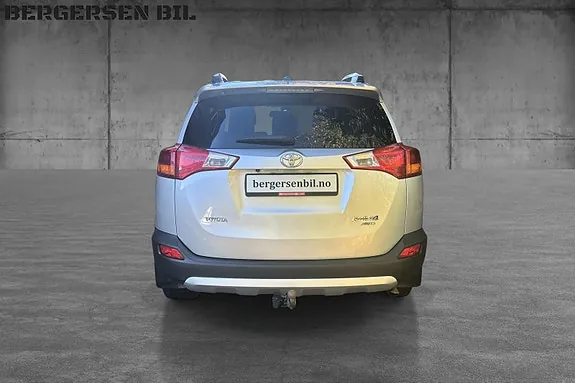 Toyota Rav4 2015 photo 4