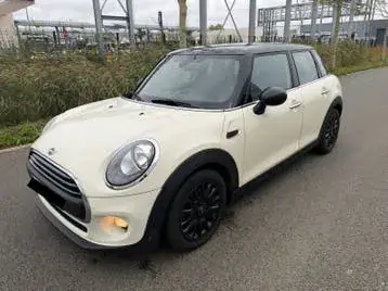 Mini One 2015 photo 2