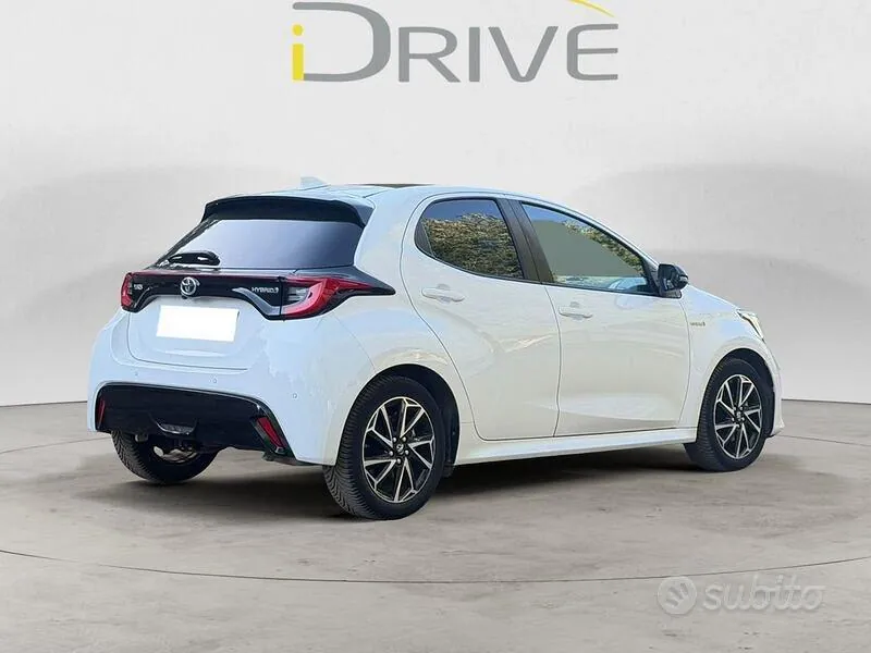 Toyota Yaris 2021 photo 4