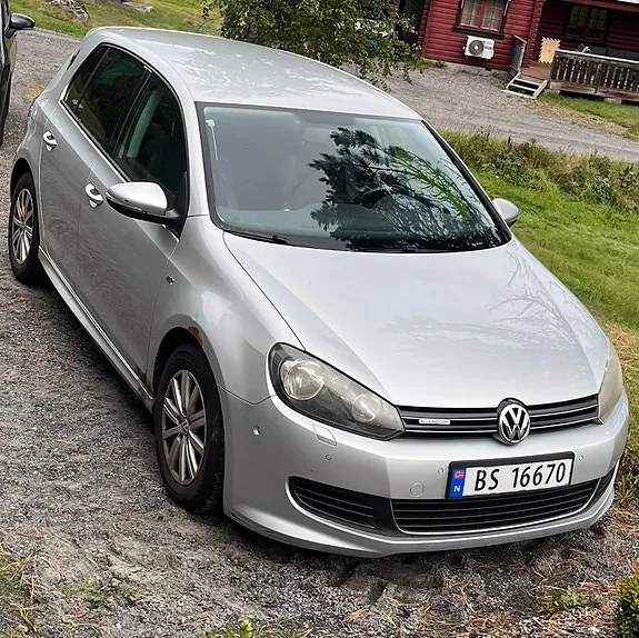 Volkswagen Golf 2011 photo 2