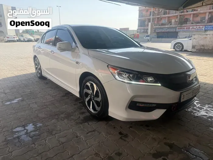 Honda Accord 2017 photo 2