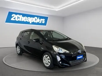 Toyota Aqua 2015 photo 4