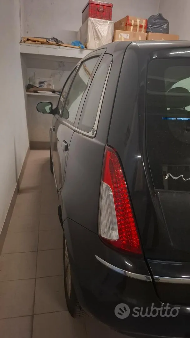 Lancia Musa 2010 photo 4