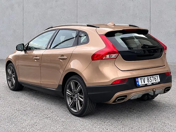 Volvo V40 Cross Country 2014 photo 2