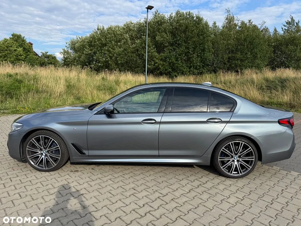 BMW Seria 5 2017 photo 3