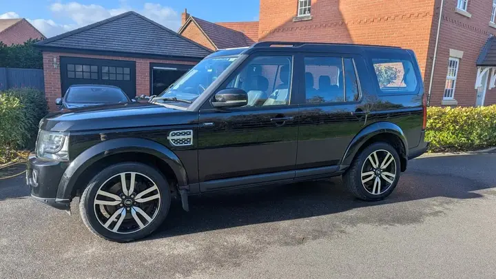 Land Rover Discovery 4