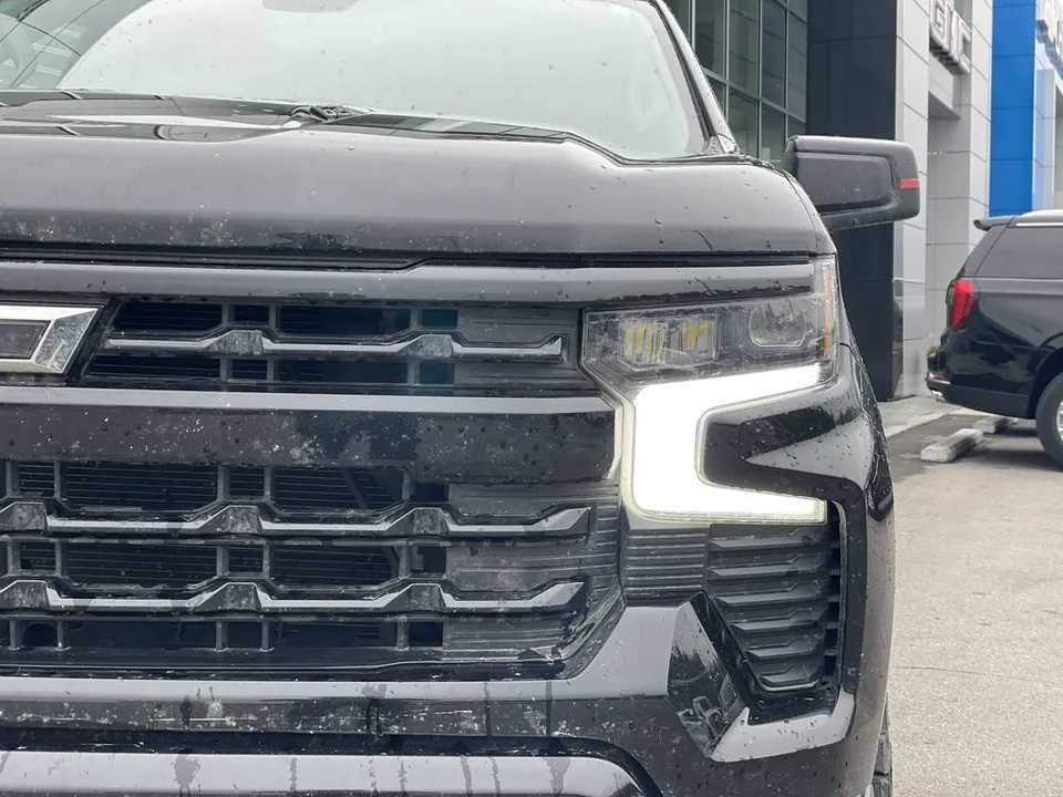 Chevrolet Silverado 1500 2023 photo 3