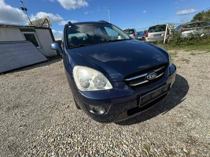 Kia Carens 2007 photo 2