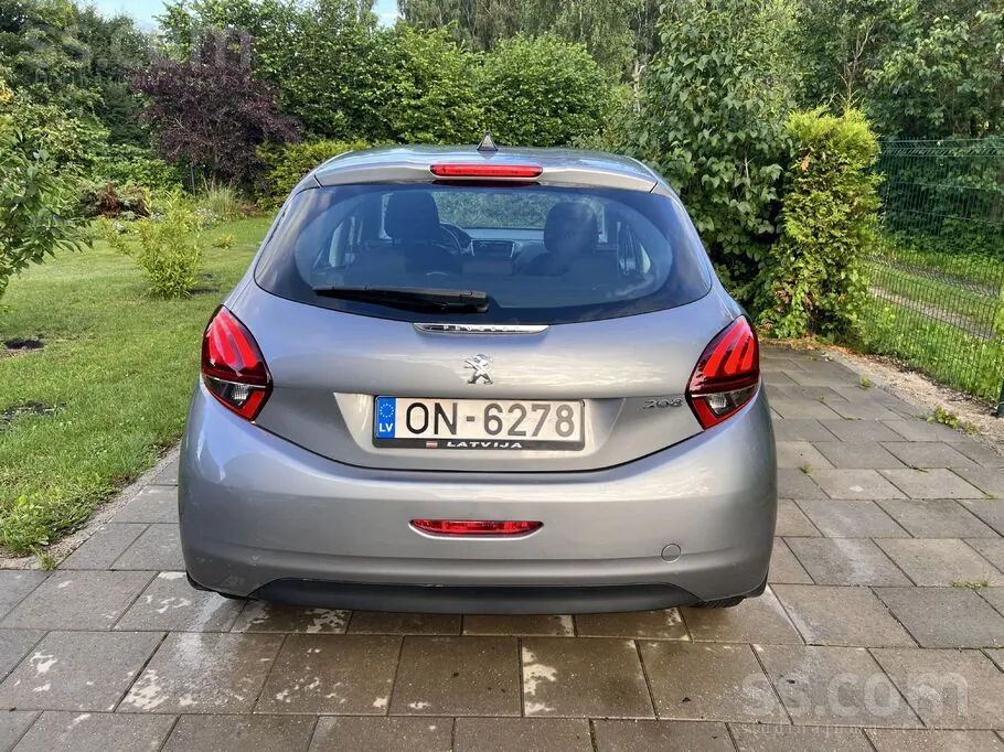 Peugeot 208 2019 photo 5