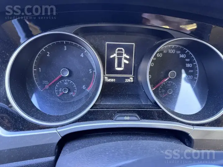 Volkswagen Touran 2016 photo 5