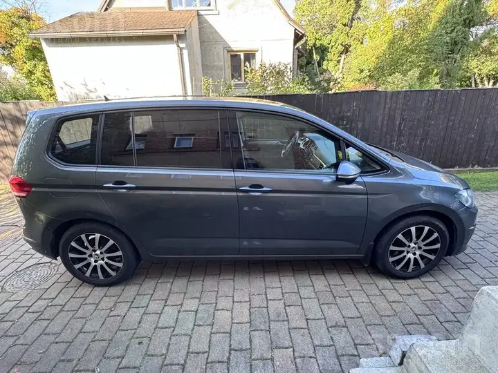 Volkswagen Touran 2016 photo 3