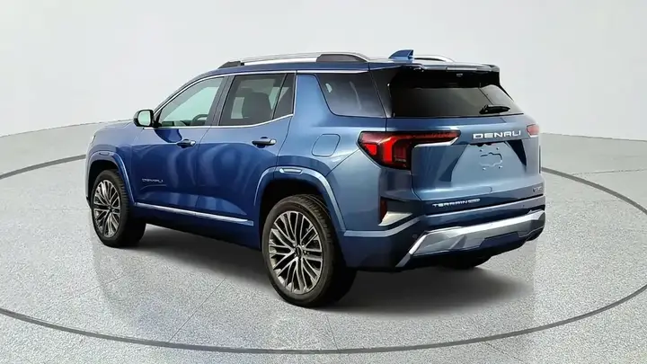 GMC Terrain 2027 photo 4