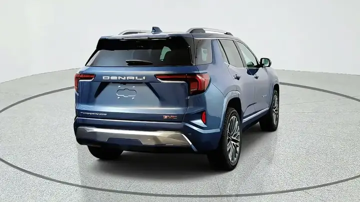 GMC Terrain 2027 photo 3