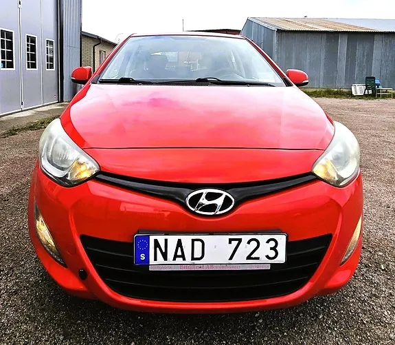 Hyundai I20 2013 photo 2