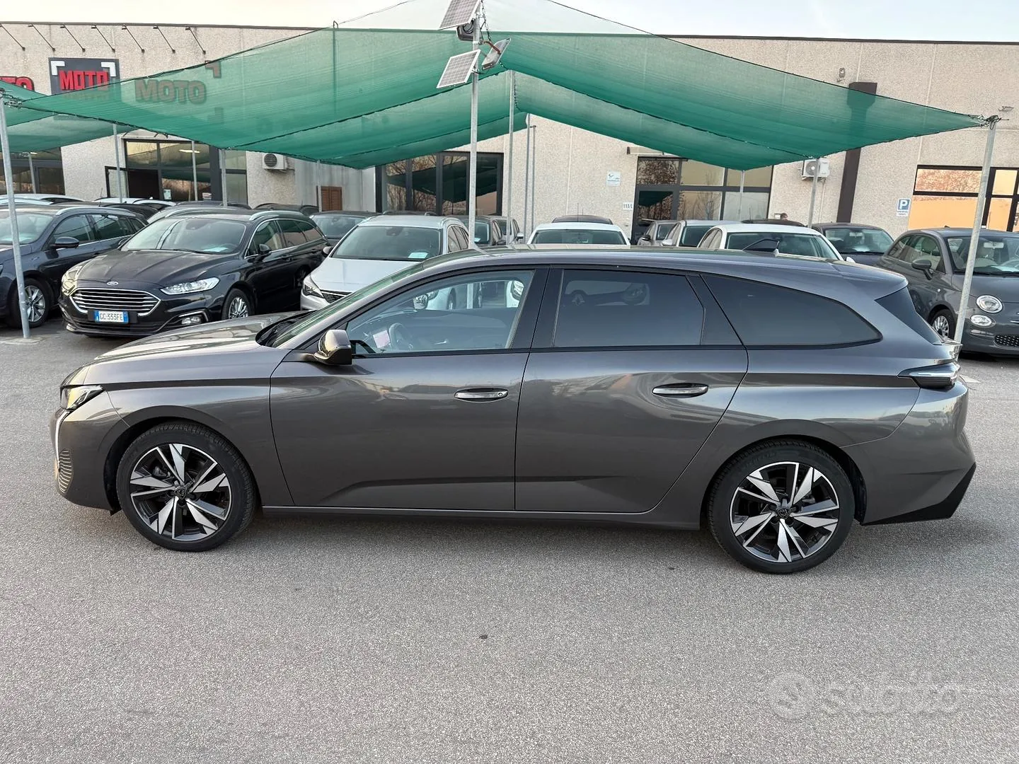Peugeot 308 2022 photo 2