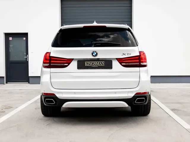 BMW X5 2018 photo 2