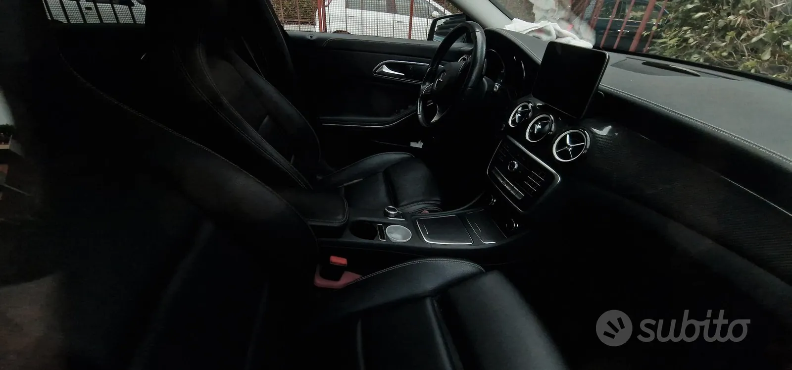 Mercedes-Benz Cla200 2019 photo 2