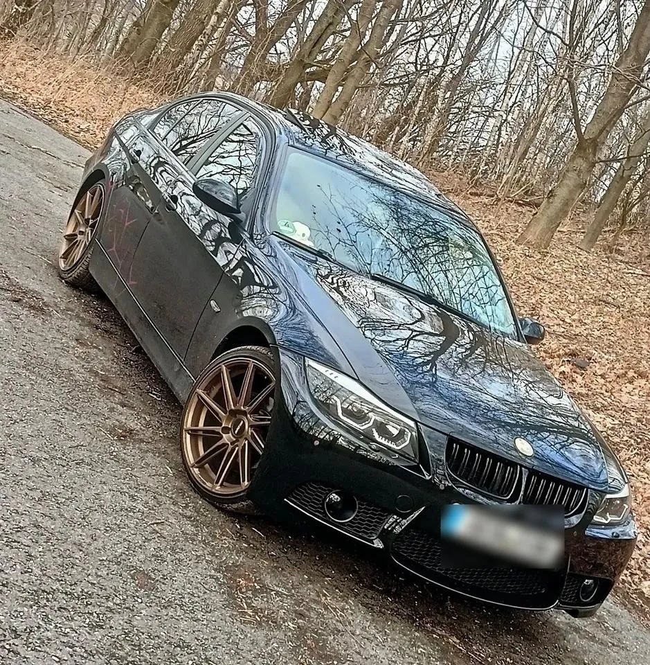 BMW E90