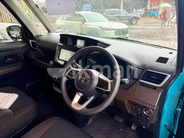 Toyota Roomy 2024 photo 4