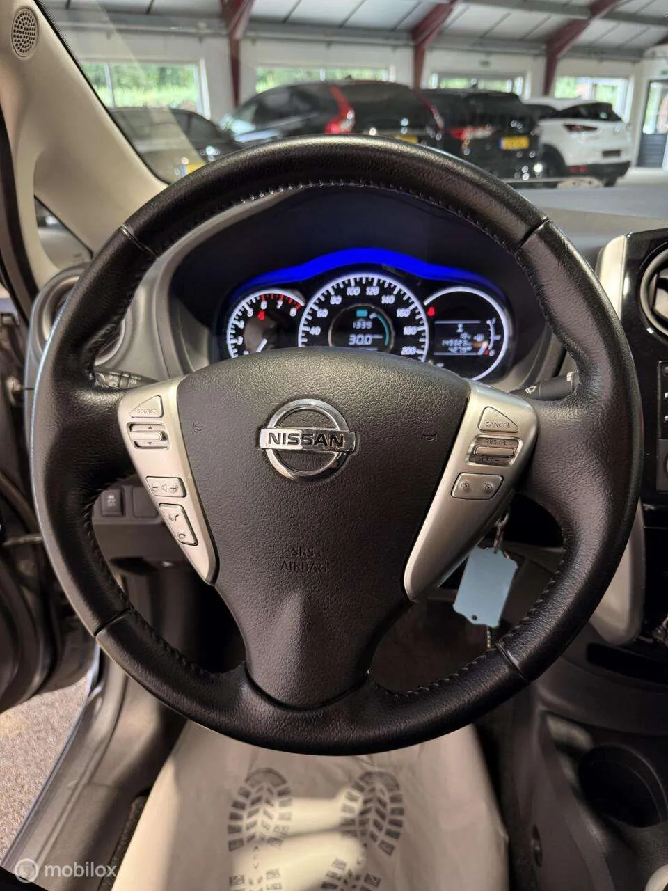 Nissan Note 2015 photo 4