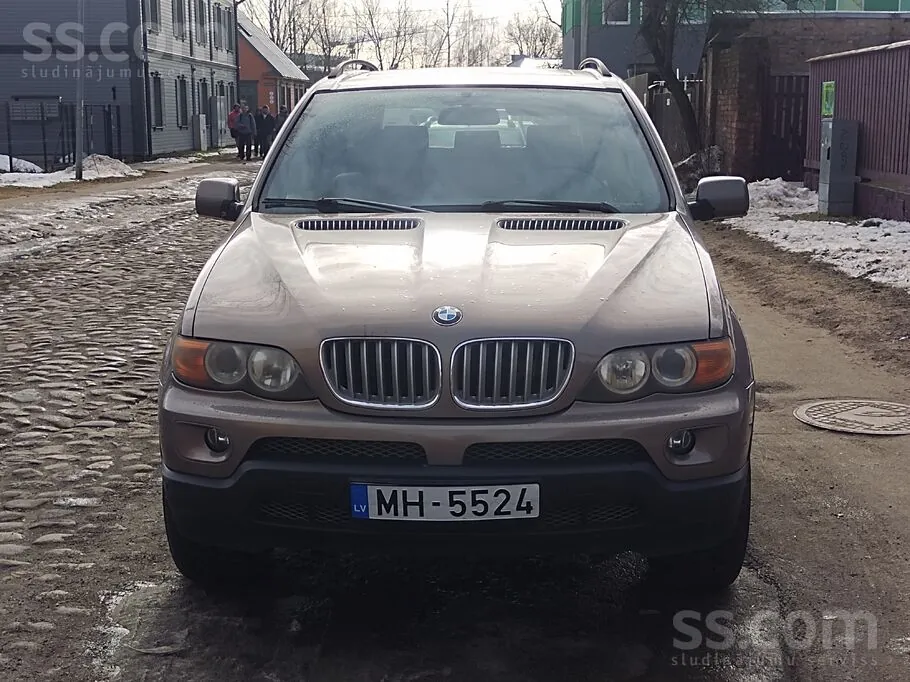 BMW X5 2004 photo 2
