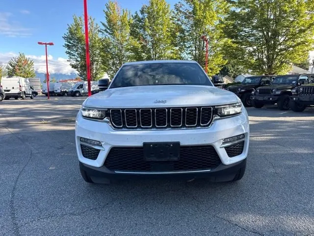 Jeep Grand Cherokee 2024 photo 2
