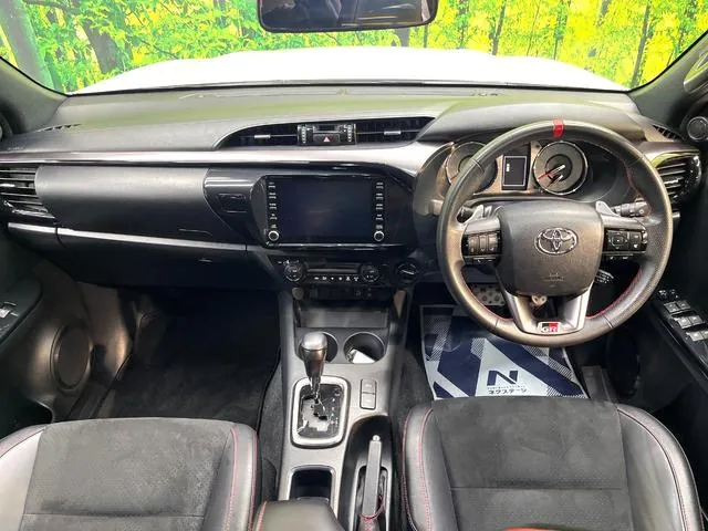 Toyota Highlander 2023 photo 2