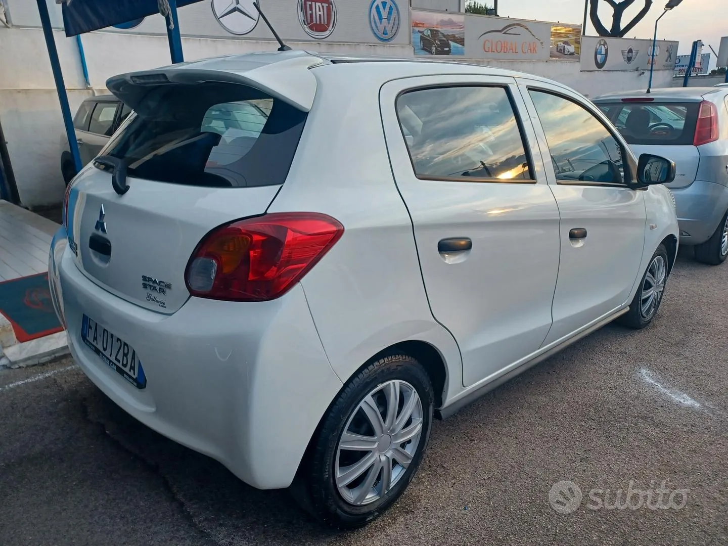 Mitsubishi Space Star 2015 photo 3
