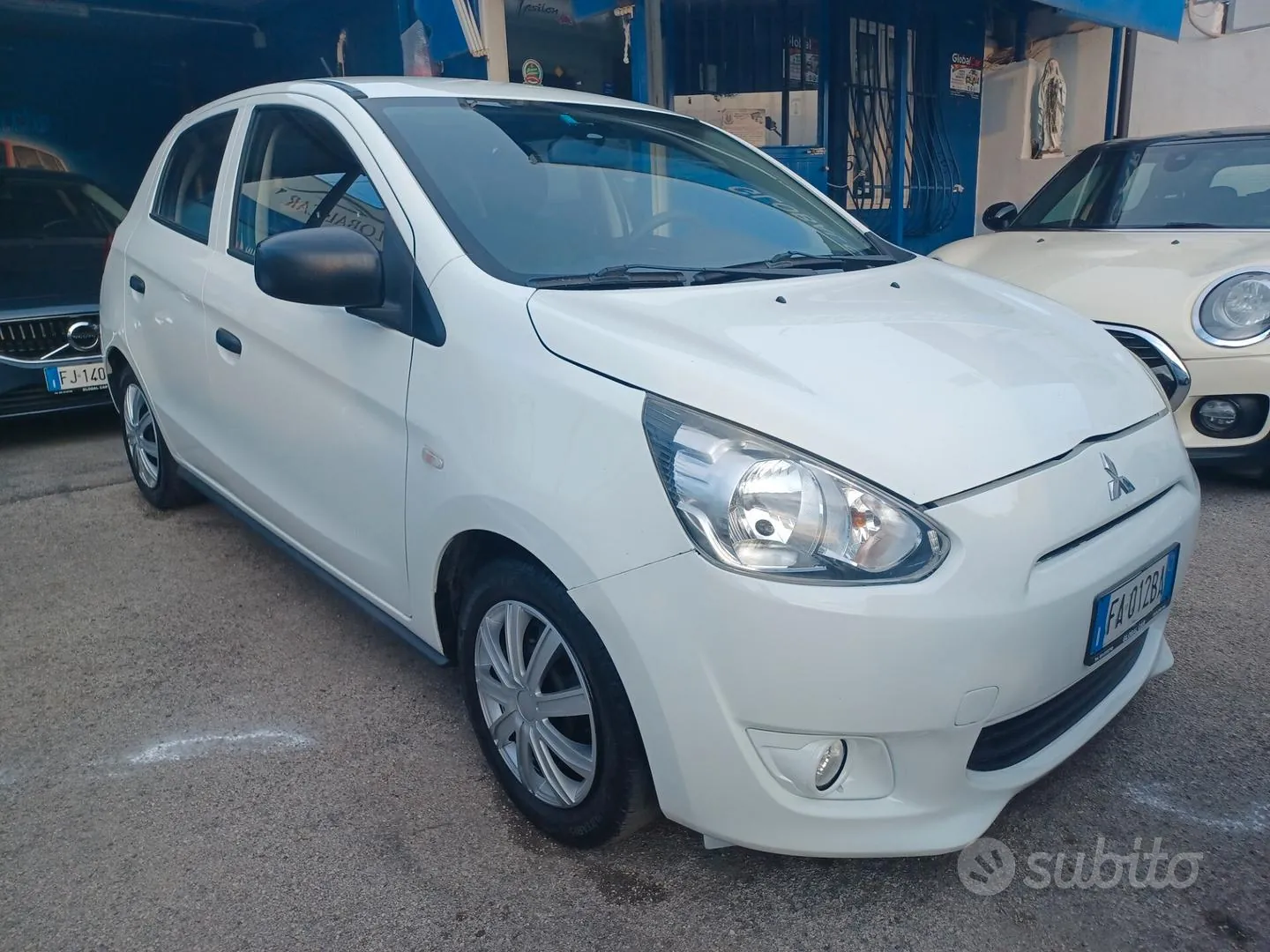 Mitsubishi Space Star 2015 photo 2