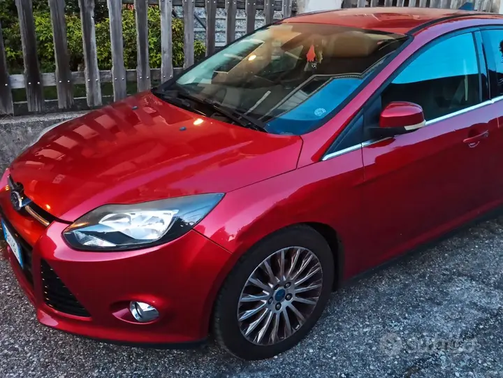 Ford Focus 2011 photo 3