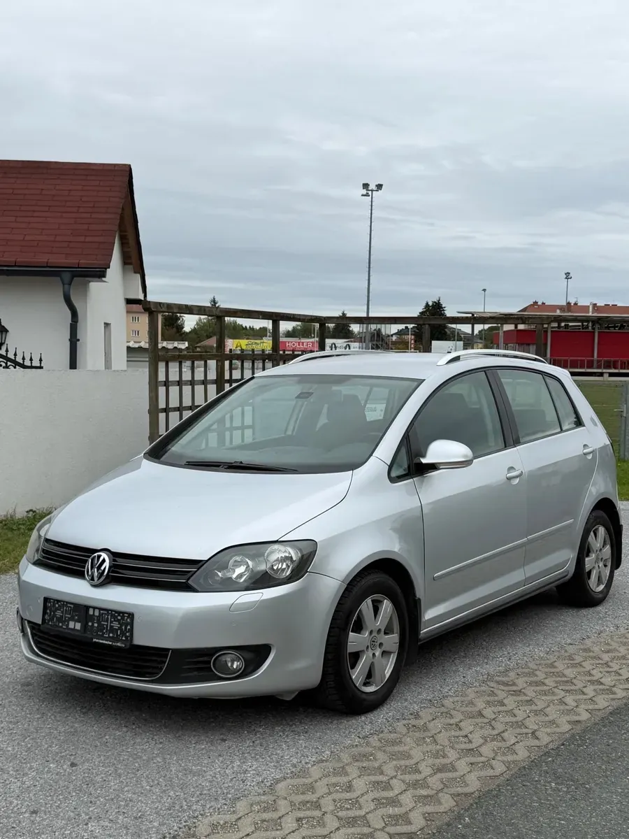 Volkswagen Golf 2009 photo 2