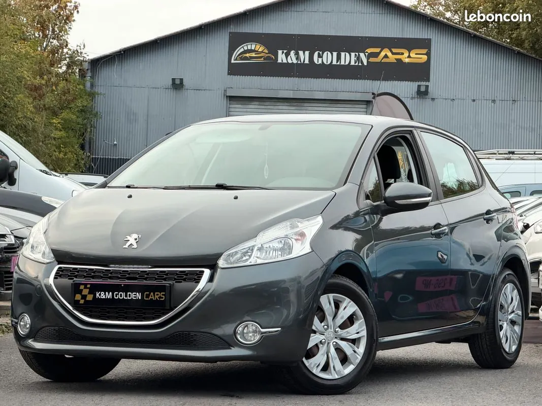 Peugeot 208 2013 photo 4