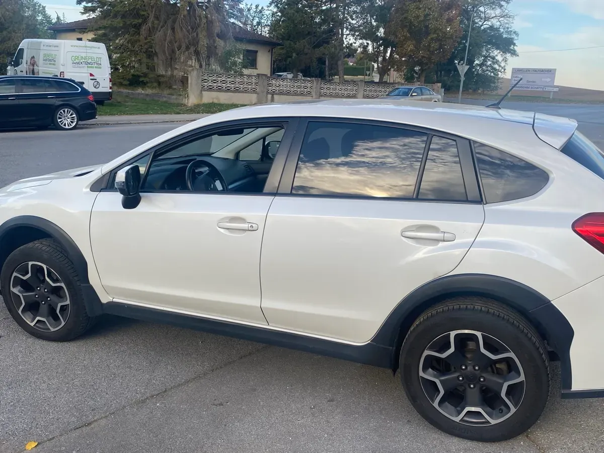 Subaru Xv 2013 photo 3