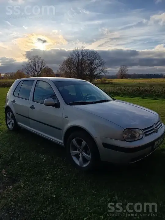 Volkswagen Golf 2000 photo 2