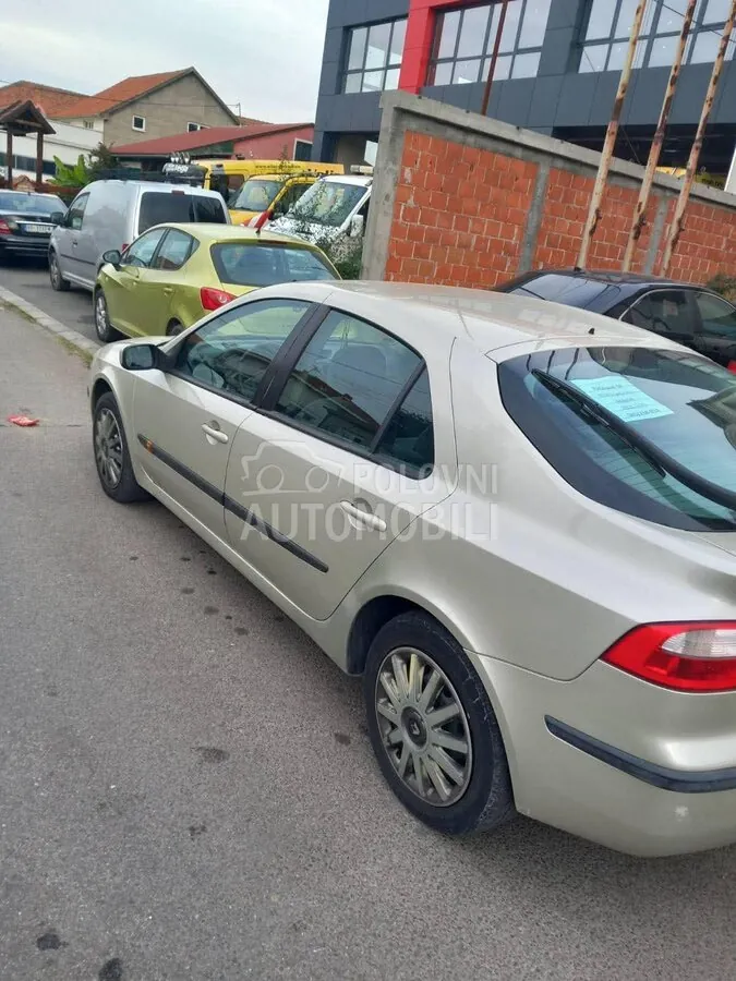 Renault Laguna 2001 photo 2