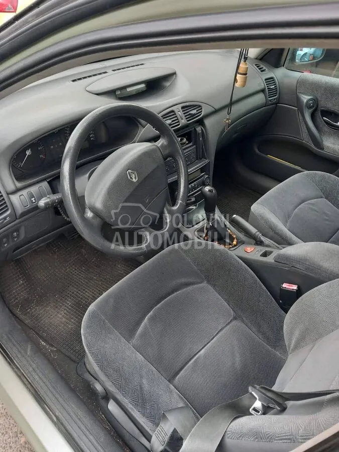 Renault Laguna 2001 photo 3