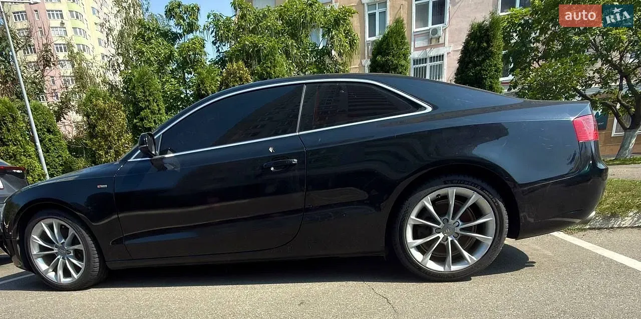 Audi A5 2012 photo 4
