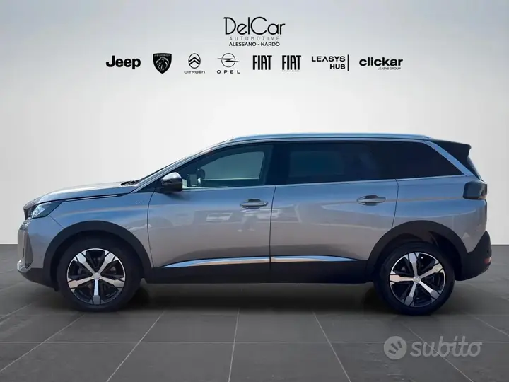 Peugeot 5008 2023 photo 2