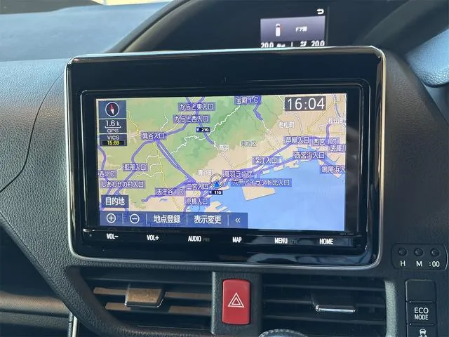 Toyota Voxy 2019 photo 4