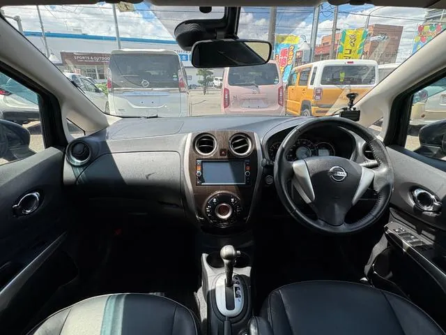 Nissan Note 2015 photo 4