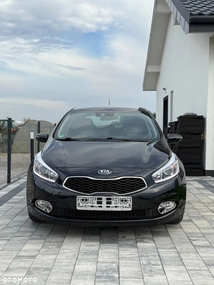 Kia Ceed 2013 photo 4