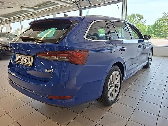 Skoda Octavia 2022 photo 4