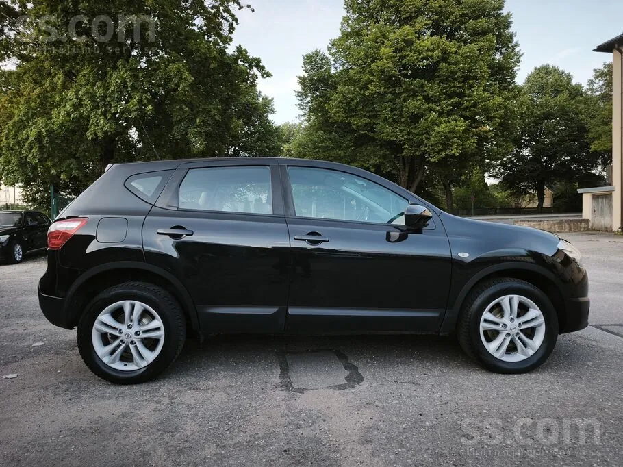 Nissan Qashqai 2011 photo 4