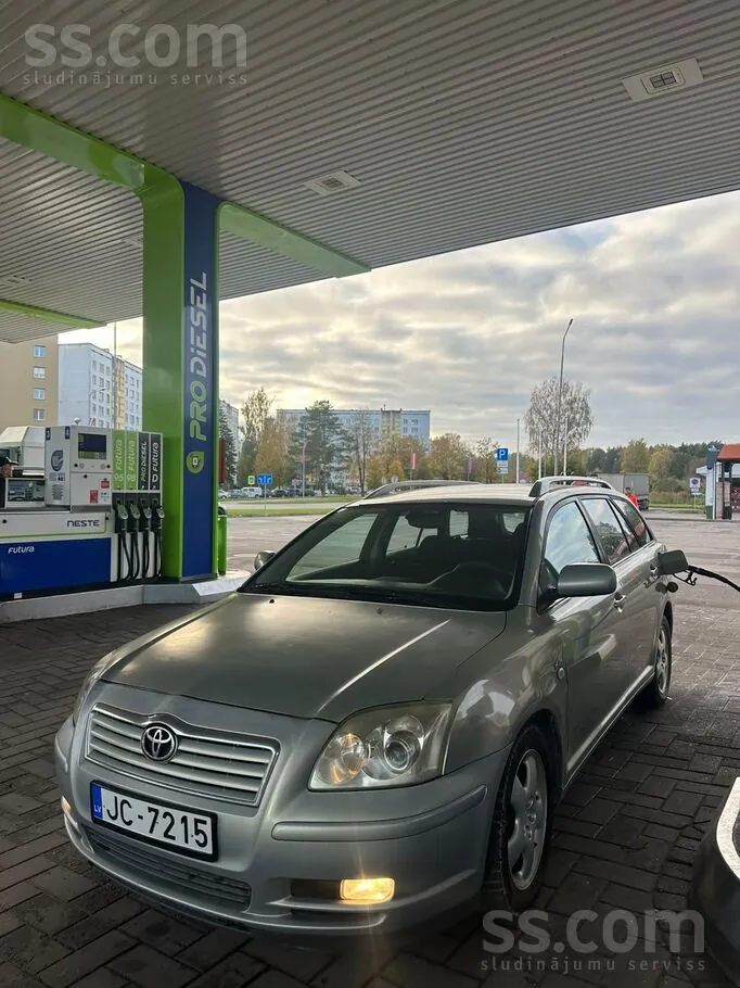 Toyota Avensis 2005 photo 3