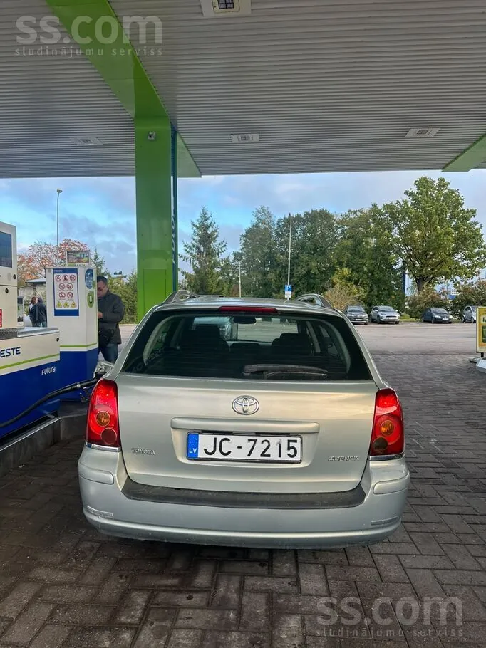 Toyota Avensis 2005 photo 5